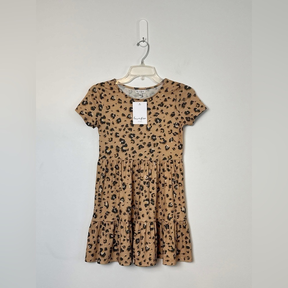 NWT - Girls "LOVE FIRE" (Nordstrom) Leopard-Print Short sleeve Tiered Dress.
